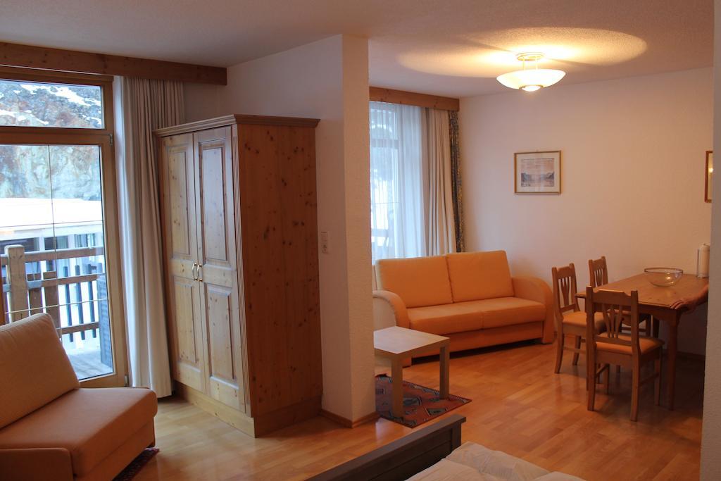 Appartement Hohe Mut 오베르구르글 객실 사진